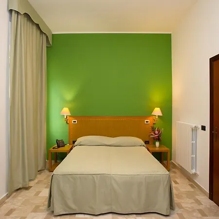 Nazareth Fermo