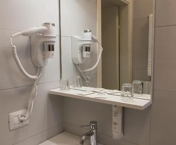 Nazareth Hotel Fermo